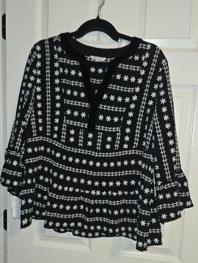 John Mark Black Tunic with White Embroidered Pattern